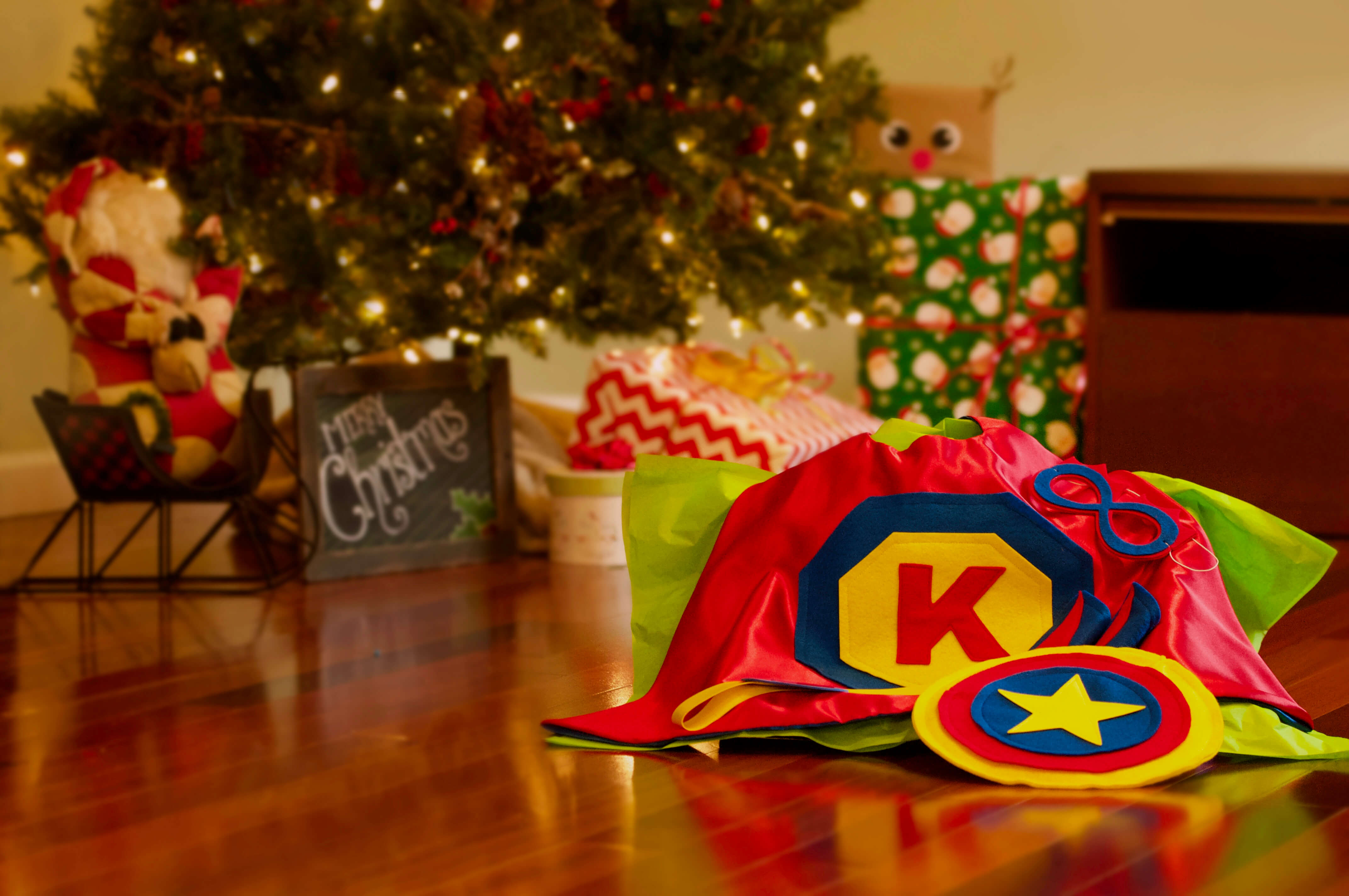 Superhero Cape Set is Best Christmas gift on Christmas morning