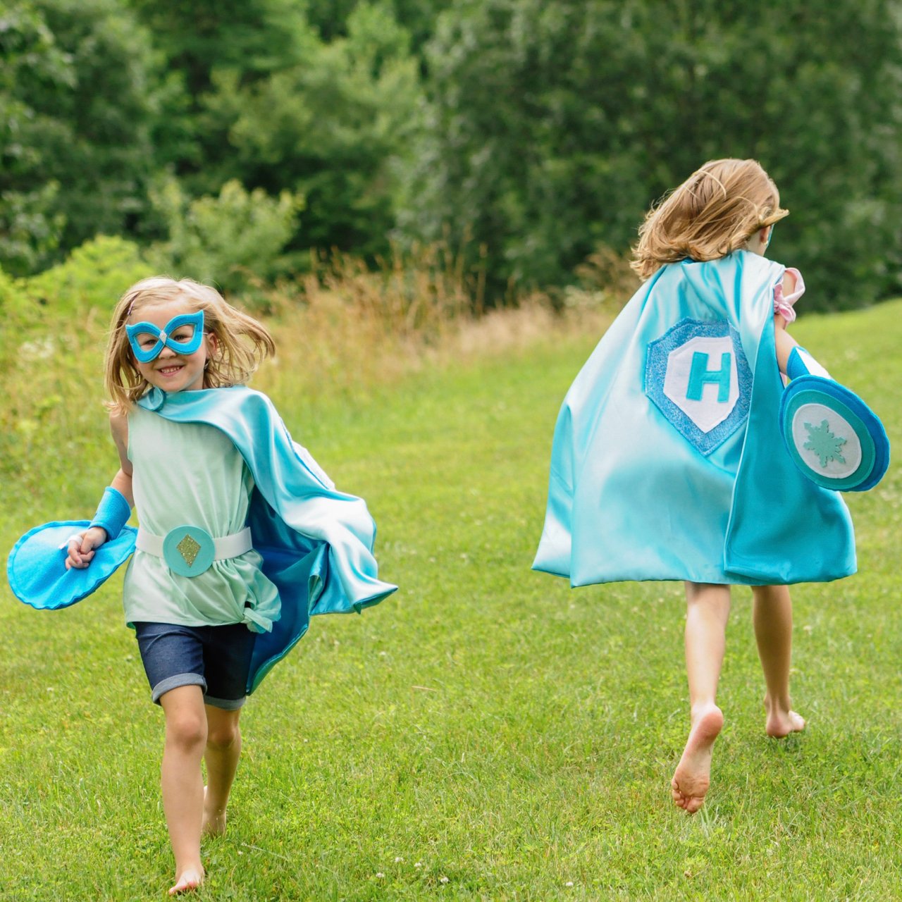 Kids cape and mask, creative gift for 3 year old, superhero costume for 4 year old girl, frozen dress-up kit, super hero cape for toddler, Everfan cape, satin dress up cape,  Elsa costume, personalized superhero cape and mask for kids, unique gift for imaginative play for 5 year old girl, pretend play for 6 year old girl, customized capes near me, playing make believe gift, childrens superhero capes made of satin and durable, superhero halloween costume for kids, highly rated gifts for 4 year old by parents